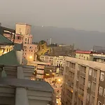 Center With Private Terrace 스코페