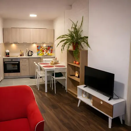 Center With Private Terrace * Скоп'є