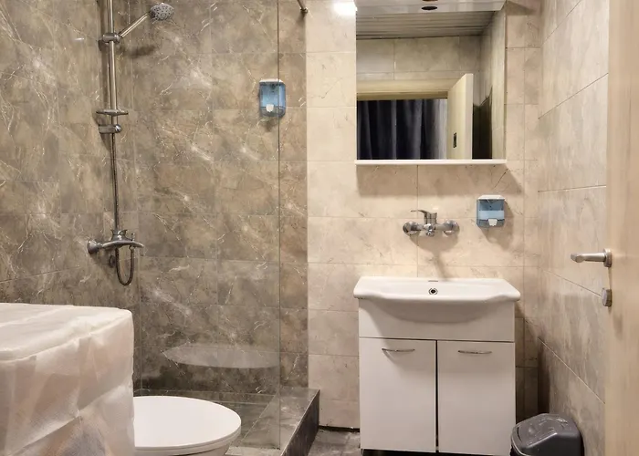 Center With Private Terrace *